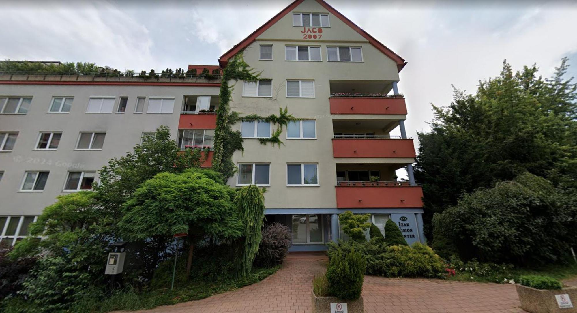 Alure Residences 2 & 24H Self Check-In, Parking In The Garage In The Apartment Building Included, New Building, Terrace, Green Location With A Forest Park With A Lake, Children'S Playground Banská Bystrica Dış mekan fotoğraf